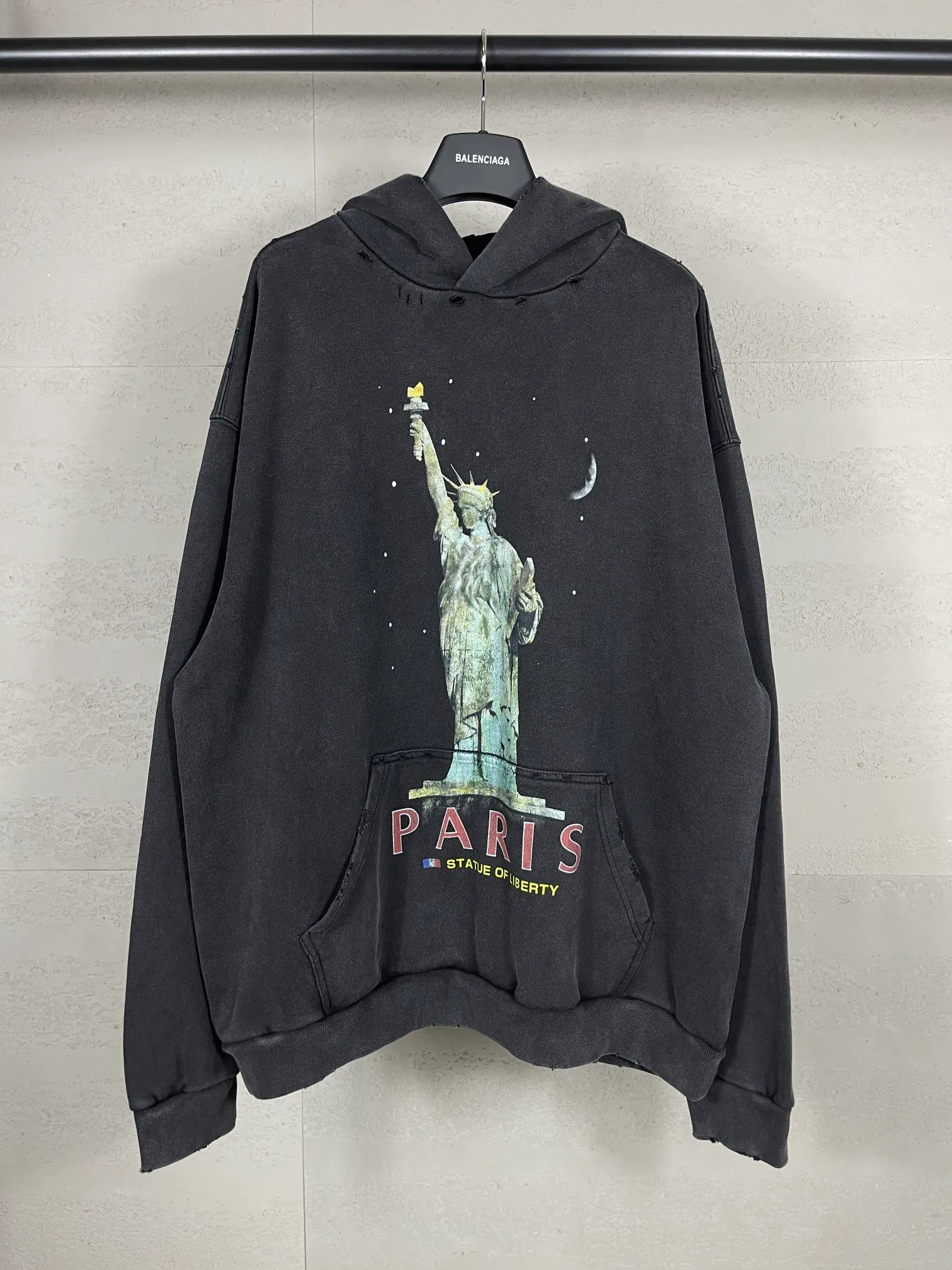 【 . Quality】BALENCI*GA/ .2024 。 2024New Arrival. Y ， ， . 。 . Authentic ， ！ ZP 。 460 ， . ， ，。 。 ， ， 。 。 OS . Same Style ：BL 238926 ： Size：XS S M L
